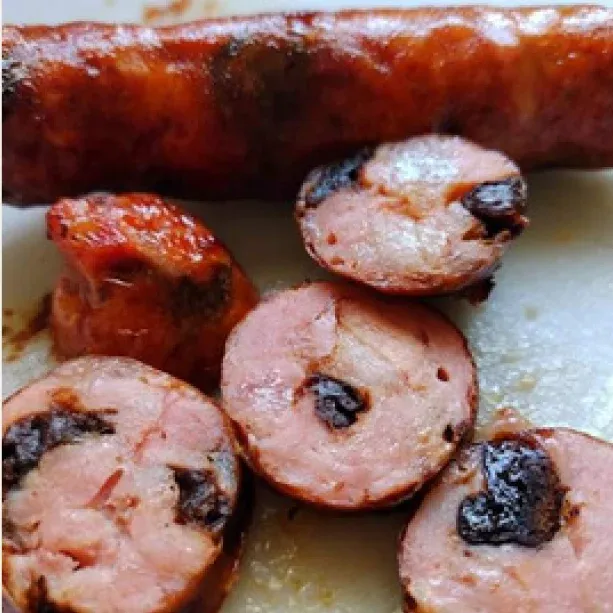 Linguiça com Alho Negro